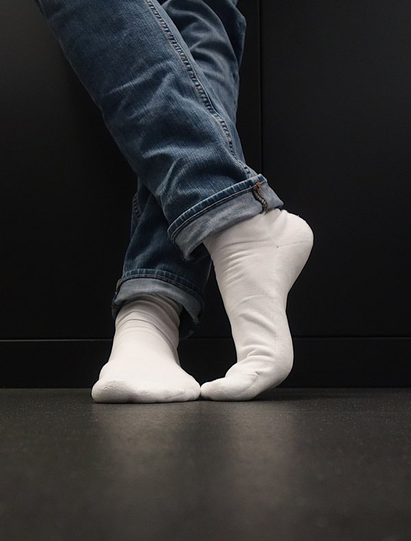 Chaussette blanche épaisse : confort et style pour chaque tenue